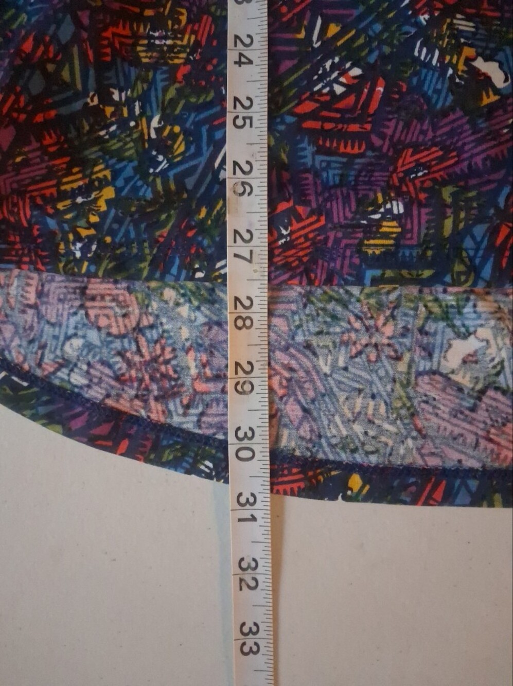 LuLaRoe Long Sleeve Scoop Neck Top - Multi Abstract Print Womens XL - Picture 5 of 5